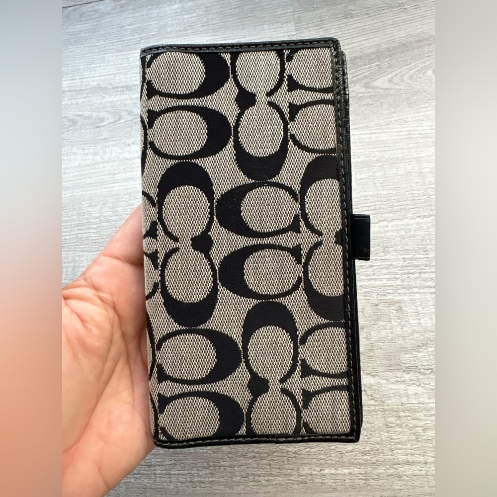 Coach Checkbook Cover Black & Gray Signature Jacquard Bi Fold - Picture 7 of 7